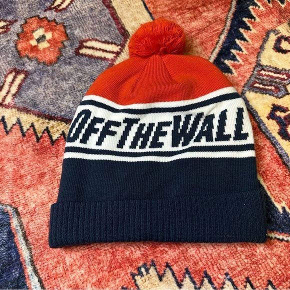 Vans Accessories - NWT Vans unisex beanie snow cap